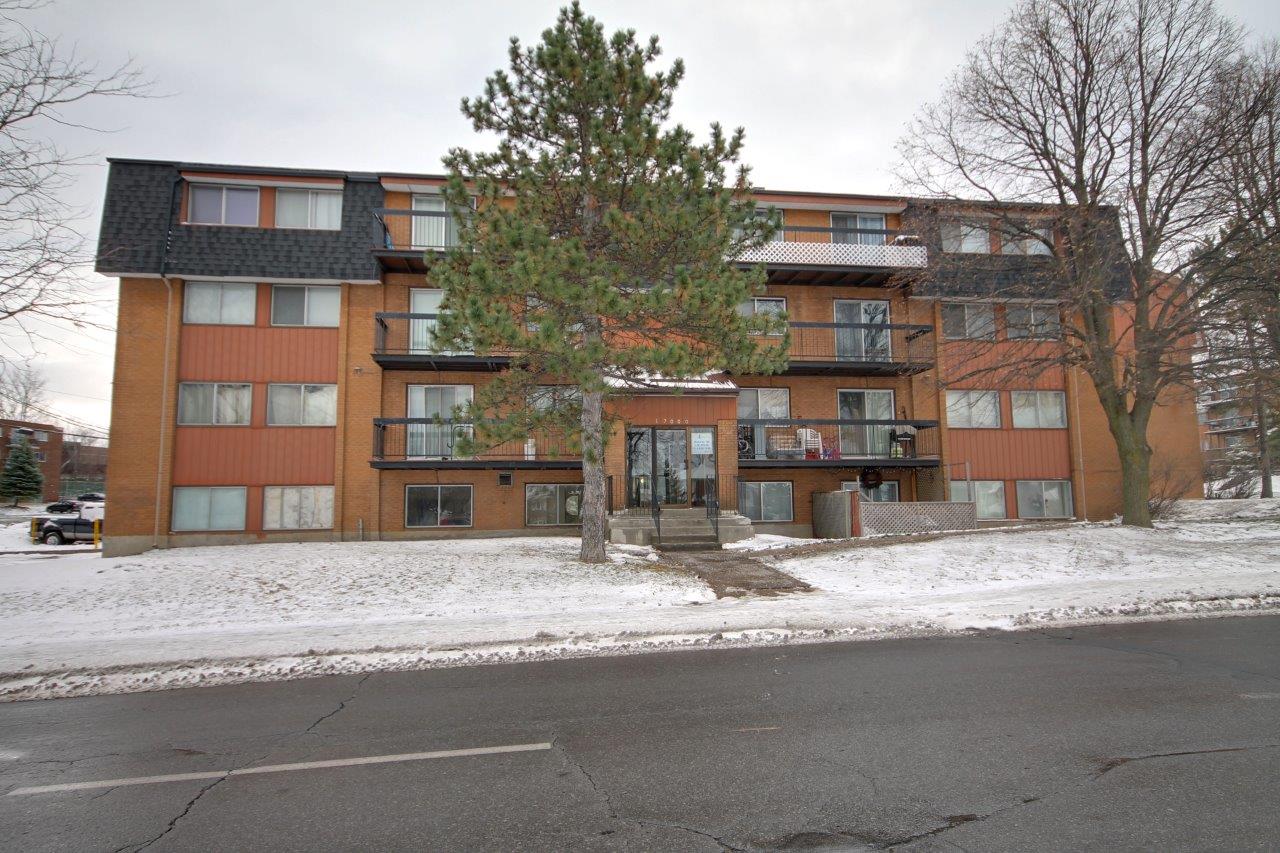 2 bedroom Apartments for rent in Pierrefonds-Roxboro at Le Palais Pierrefonds - Photo 01 - RentQuebecApartments – L179181