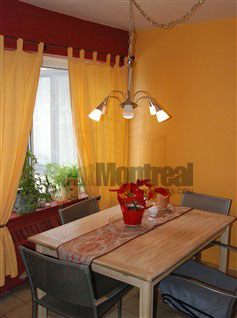 Studio / Bachelor Apartments for rent in Notre-Dame-de-Grace at Tour Girouard - Photo 01 - RentQuebecApartments – L2077
