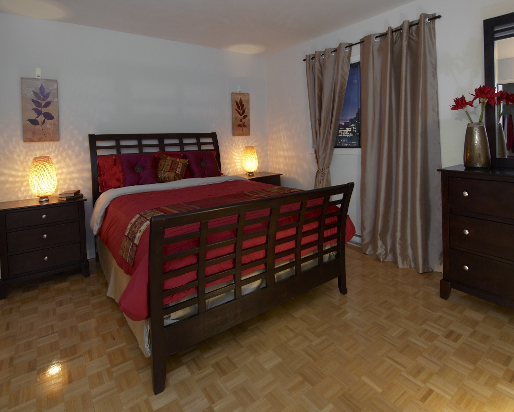 3 bedroom Townhouses for rent in Pointe-Claire at Southwest One - Photo 01 - RentQuebecApartments – L21536