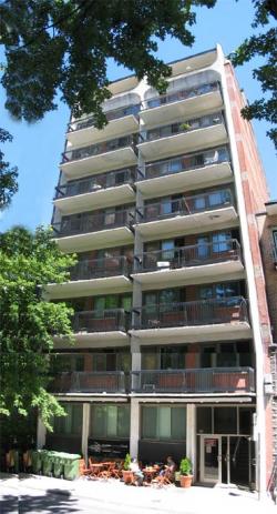 Studio / Bachelor Apartments for rent in Montreal (Downtown) at 3565 Lorne - Photo 01 - RentQuebecApartments – L5007