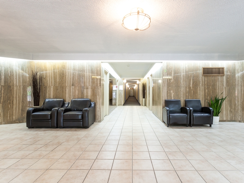 3 bedroom Apartments for rent in Laval at Habitations Des Chateaux - Photo 01 - RentQuebecApartments – L6069