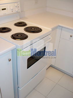 1 bedroom Apartments for rent in Montreal (Downtown) at Trianon - Photo 01 - RentQuebecApartments – L489