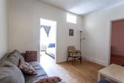 4 bedroom Apartments for rent in Cote-des-Neiges at 2219-2229 Edouard-Montpetit - Photo 01 - RentQuebecApartments – L1880