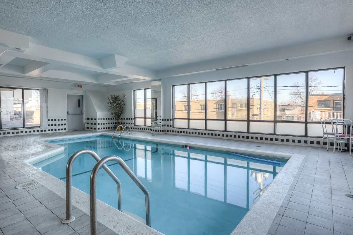 2 bedroom Penthouses for rent in St. Leonard at Le Baron II Inc. - Photo 03 - RentQuebecApartments – L128087