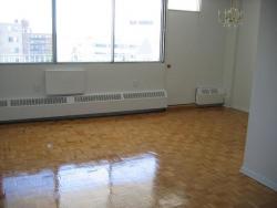 1 bedroom Apartments for rent in Cote-St-Luc at Pavillon Highrise - Photo 02 - RentQuebecApartments – L5786
