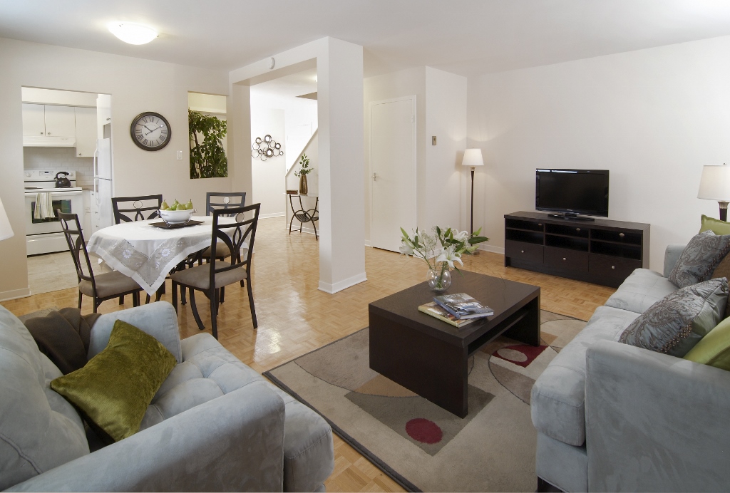 3 bedroom Townhouses for rent in Pointe-Claire at Southwest One - Photo 01 - RentQuebecApartments – L21535