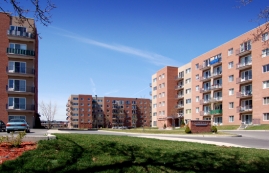 1 bedroom Apartments for rent in Pointe-Claire at LEsterel - Photo 01 - RentQuebecApartments – L21074
