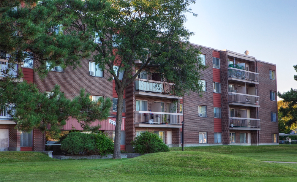 3 bedroom Apartments for rent in Laval at Papineau Leblanc - Photo 01 - RentQuebecApartments – L9531
