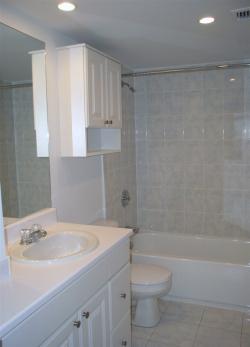 2 bedroom Apartments for rent in Cote-St-Luc at 5150 MacDonald - Photo 01 - RentQuebecApartments – L941