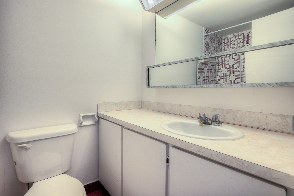 Studio / Bachelor Apartments for rent in Montreal (Downtown) at St Urbain - Photo 04 - RentQuebecApartments – L1058