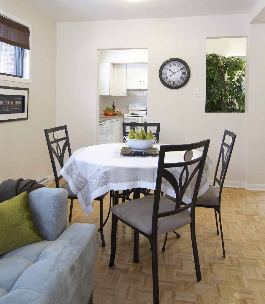 2 bedroom Apartments for rent in Pointe-Claire at Southwest One - Photo 04 - RentQuebecApartments – L682