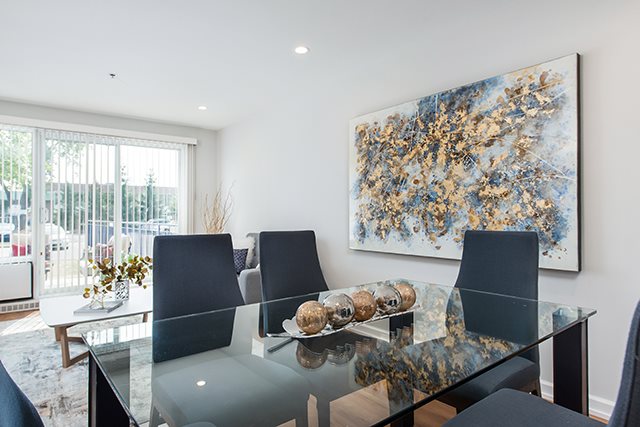 2 bedroom 55+ Apartments for rent in Pointe-Claire at LEsterel - Photo 06 - RentQuebecApartments – L342504