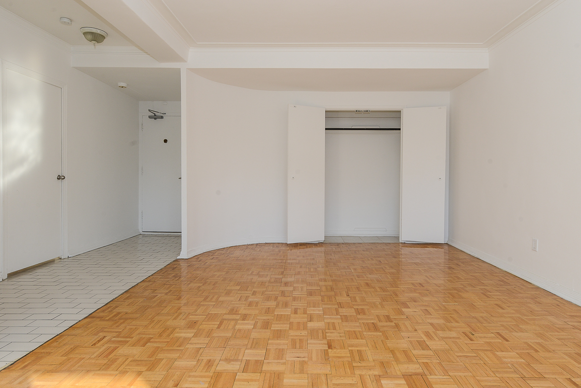 1 bedroom Apartments for rent in Montreal (Downtown) at Guy concordia Metro - Photo 05 - RentQuebecApartments – L1060