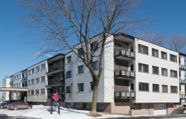 2 bedroom Apartments for rent in Ville-Lasalle at 165 Strathyre - Photo 01 - RentQuebecApartments – L9706