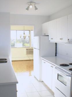 2 bedroom Apartments for rent in Cote-St-Luc at 5150 MacDonald - Photo 02 - RentQuebecApartments – L941