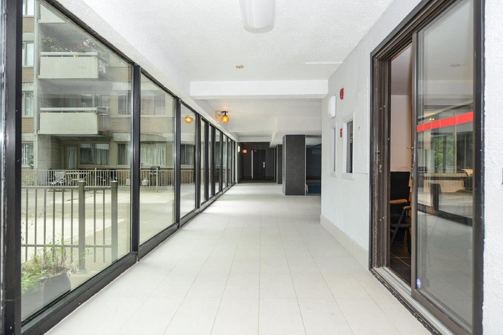 1 bedroom Apartments for rent in Dorval at Tours Dorval - Photo 02 - RentQuebecApartments – L5371