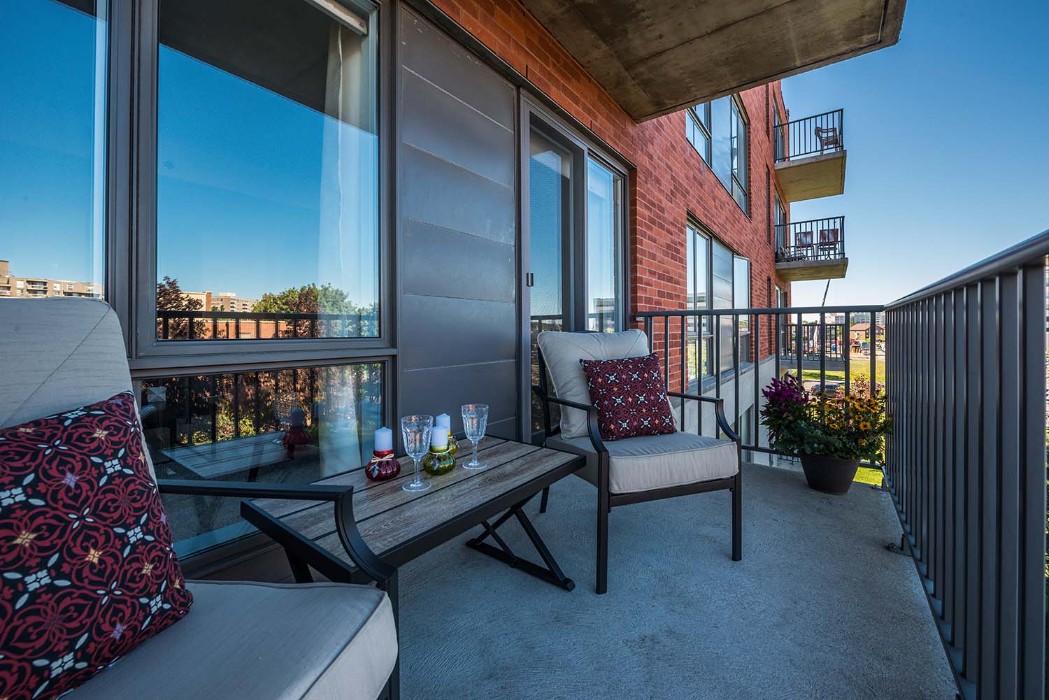 2 bedroom Apartments for rent in Cote-St-Luc at Excelsior - Photo 13 - RentQuebecApartments – L6071