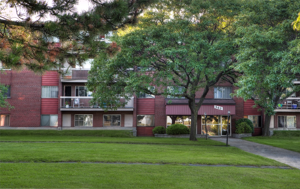 3 bedroom Apartments for rent in Laval at Papineau Leblanc - Photo 03 - RentQuebecApartments – L9531