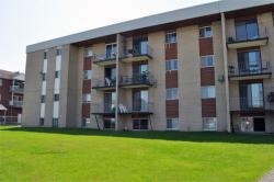 1 bedroom Apartments for rent in La Cite-Limoilou at Place Duval - Photo 01 - RentQuebecApartments – L7141