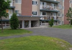 2 bedroom Apartments for rent in Longueuil at Jardins Toulouse - Photo 01 - RentQuebecApartments – L1005