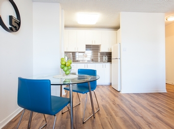 luxurious 2 bedroom Apartments for rent in Montreal at Faro - Photo 03 - RentQuebecApartments – L1996