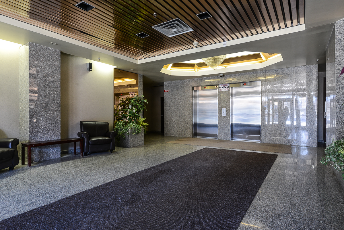 2 bedroom Penthouses for rent in St. Leonard at Le Baron II Inc. - Photo 06 - RentQuebecApartments – L128087