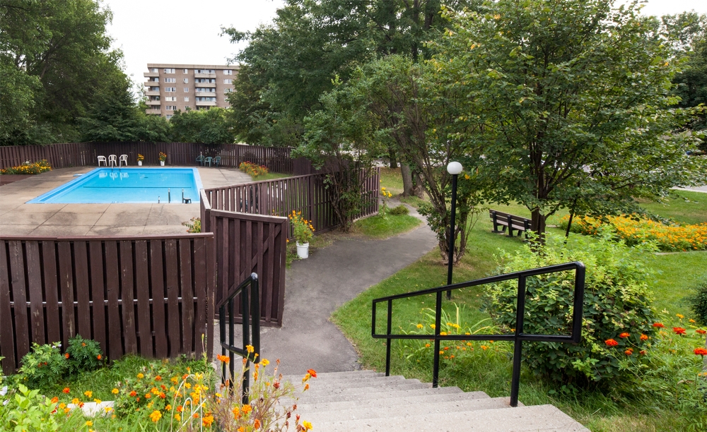 2 bedroom Apartments for rent in Kirkland at Promenade Canvin - Photo 02 - RentQuebecApartments – L9541