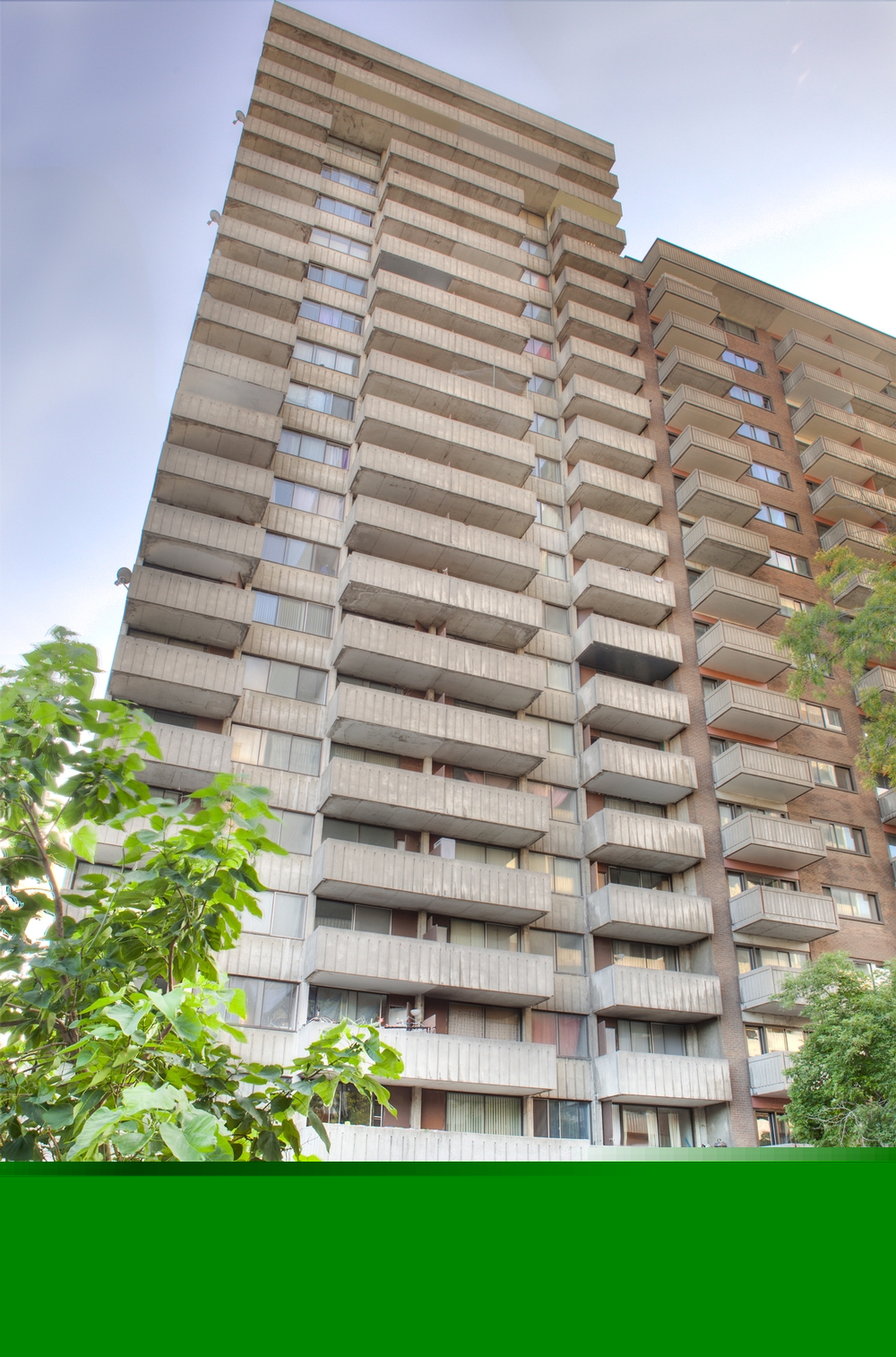 1 bedroom Apartments for rent in Montreal (Downtown) at St Marc - Photo 03 - RentQuebecApartments – L9538
