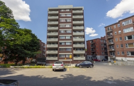 1 bedroom Apartments for rent in Cote-des-Neiges at 4760 Chemin de la Cote-des-Neiges - Photo 01 - RentQuebecApartments – L161185