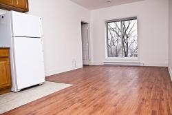 Studio / Bachelor Apartments for rent in Cote-des-Neiges at 5324 Place Lucy - Photo 01 - RentQuebecApartments – L9825