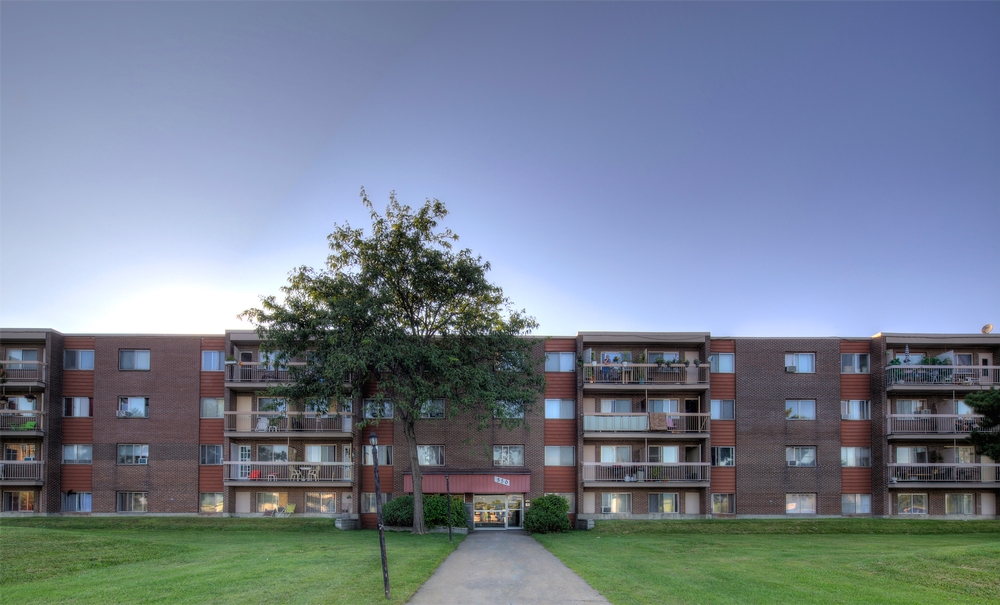 3 bedroom Apartments for rent in Laval at Papineau Leblanc - Photo 06 - RentQuebecApartments – L9531