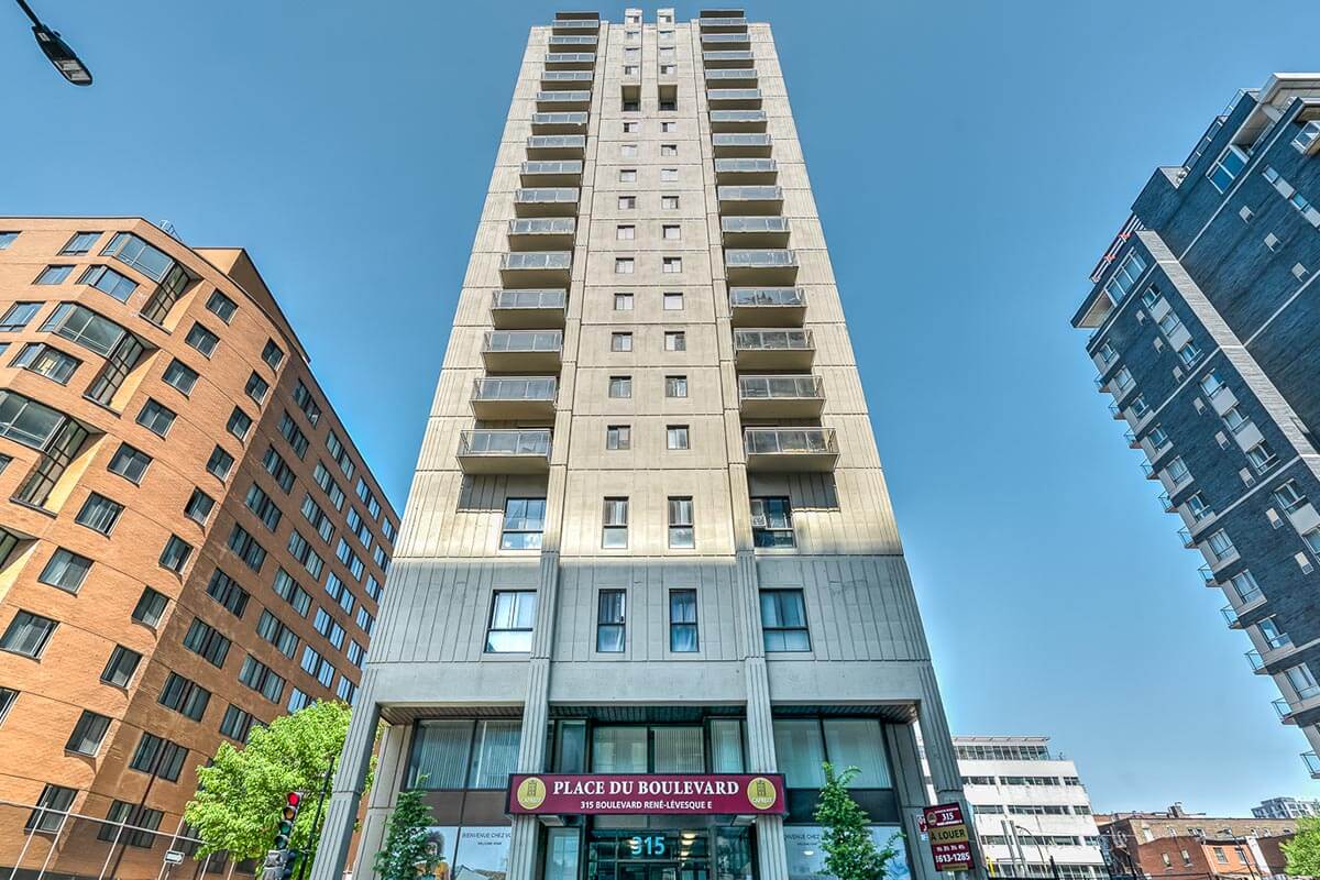 Studio / Bachelor Apartments for rent in Montreal (Downtown) at Place du Boulevard - Photo 01 - RentQuebecApartments – L413906