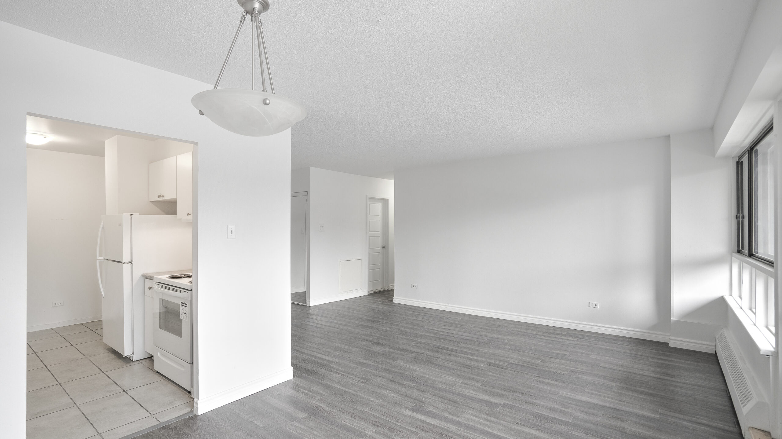 2 bedroom Apartments for rent in Town of Mount-Royal at Parc Royal - Photo 08 - RentQuebecApartments – L416153