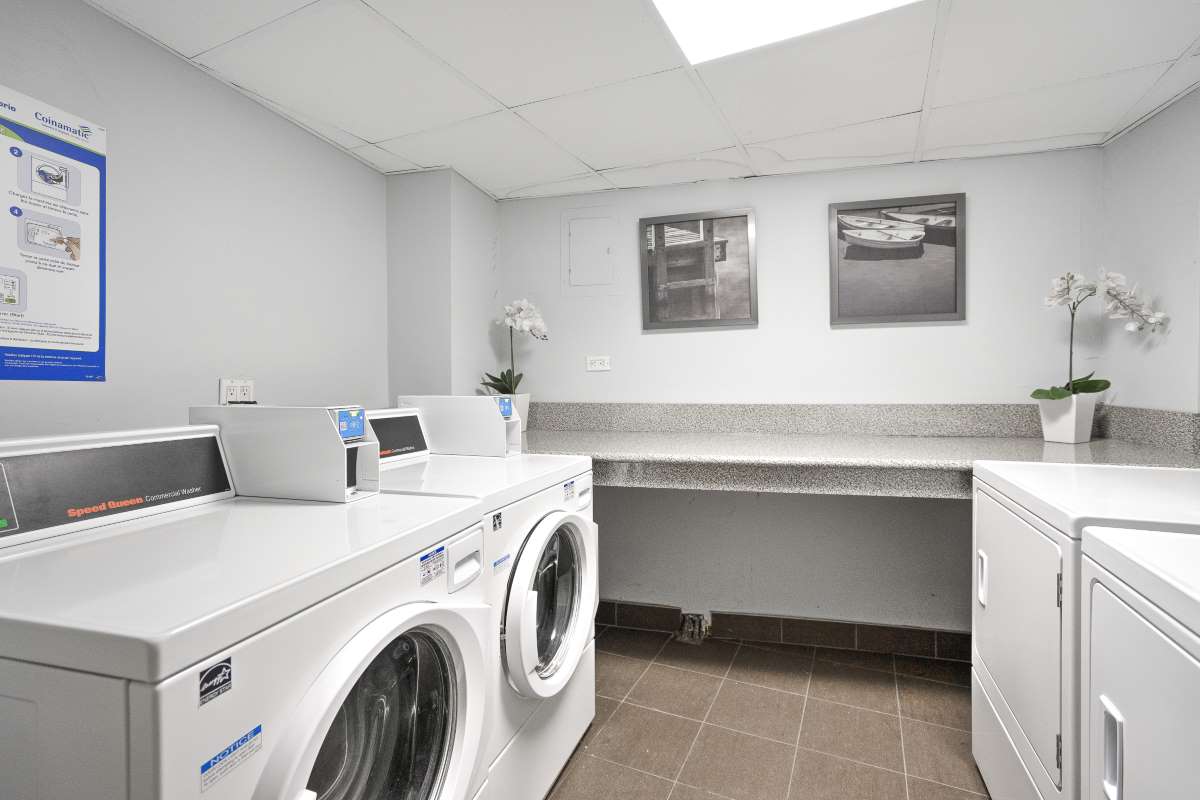 2 bedroom Apartments for rent in Town of Mount-Royal at Parc Royal - Photo 17 - RentQuebecApartments – L416153