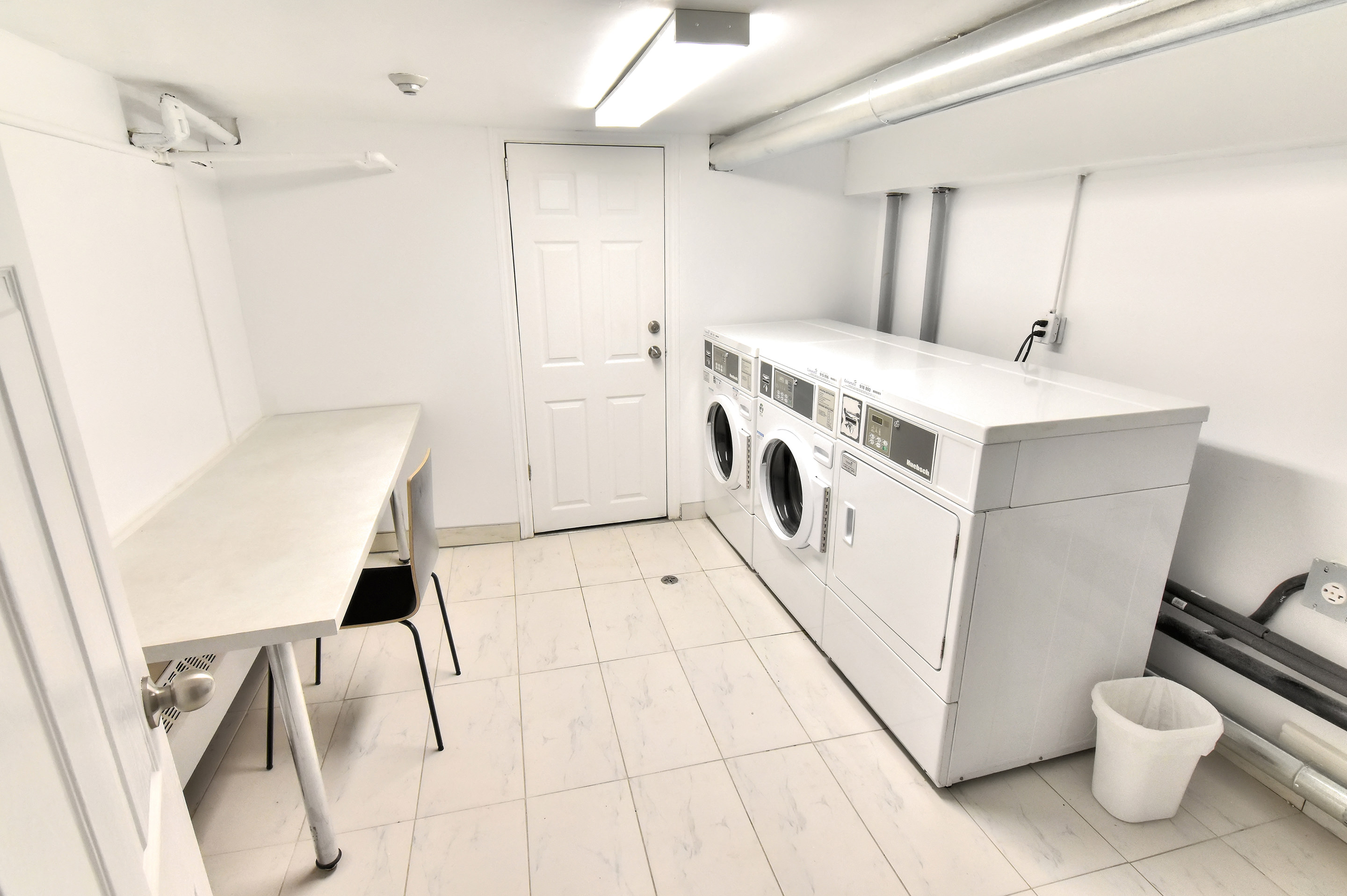 1 bedroom Apartments for rent in Notre-Dame-de-Grace at 2350 Rue Mariette - Photo 11 - RentQuebecApartments – L2278