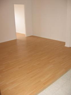 2 bedroom Apartments for rent in Pointe-aux-Trembles at 13900-13910 Sherbrooke East - Photo 01 - RentQuebecApartments – L1194