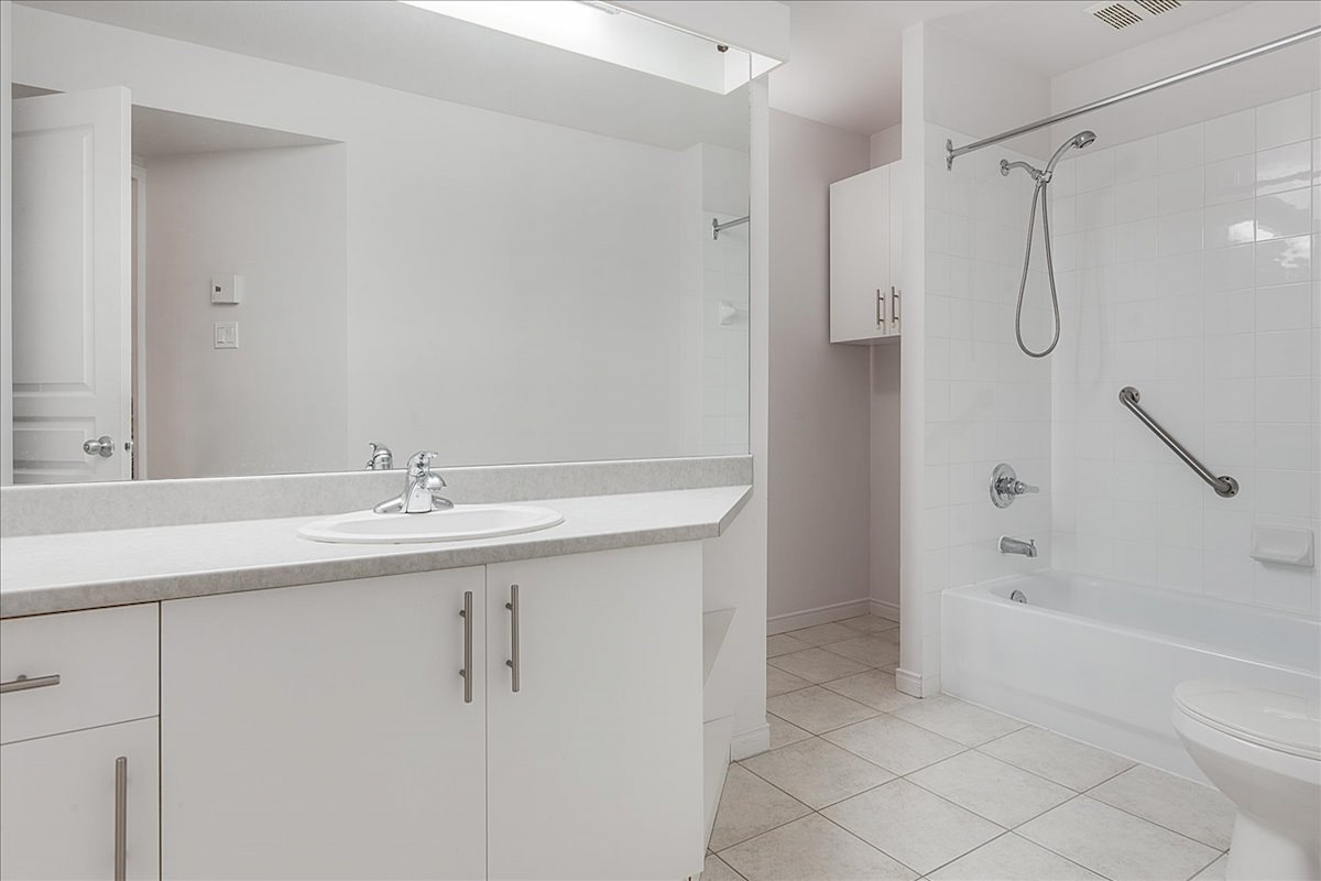 1 bedroom Apartments for rent in Sainte Foy at Domaine Laudance - Photo 08 - RentQuebecApartments – L410576