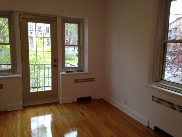 1 bedroom Apartments for rent in Hampstead at 1-2 Ellerdale - Photo 06 - RentQuebecApartments – L9522